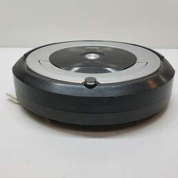 iRobot Roomba Model 690 Robotic Vacuum Cleaner alternative image