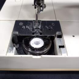 Vintage Kenmore 12 Stitch Sewing Machine Model 158.16801 alternative image