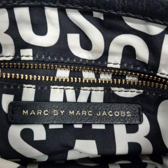 Marc Jacobs Black Leather Crossbody Purse image number 5
