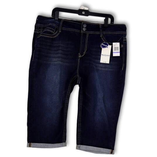 NWT Womens Blue Denim Stretch Pockets Rolled Cuff Bermuda Shorts Size 18 image number 1