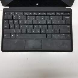 Microsoft Surface Tablet 1516  RT 64GB with Keyboard alternative image