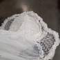 Vintage Unbranded Women's White Lace Beaded Wedding Dress image number 4