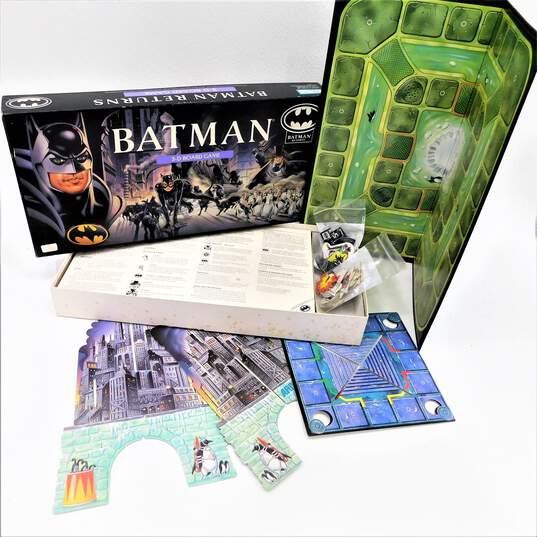 Vintage Batman Returns 3D Board Game Parker Bros image number 1