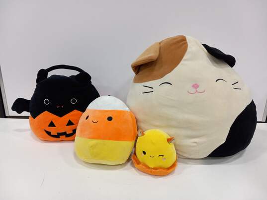 Bundle of 4 Assorted Squishmallows image number 1