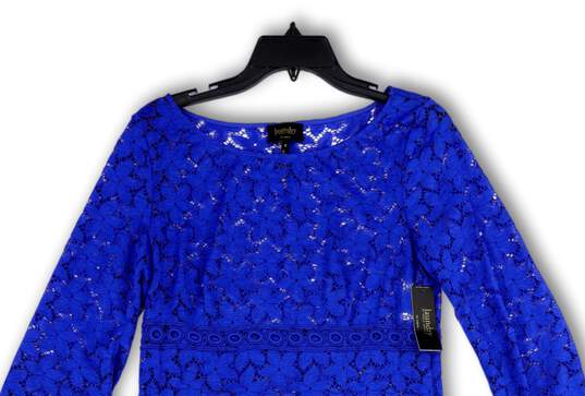 NWT Womens Blue Floral Lace Round Neck 3/4 Sleeve Short Sheath Dress Size 8 image number 3