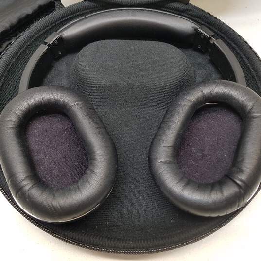 Philips SHN9500 Noise-Canceling Headphones image number 4