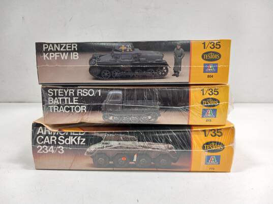 Set Of Testors Model Vehicles Armored Car, Panzer KPFW IB, Steyr Tractor RSO/1 IOB image number 4