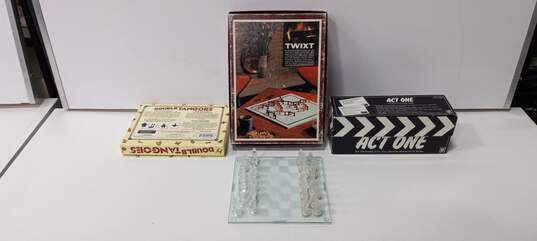 Vintage Bundle of 4 Assorted Board Games image number 2