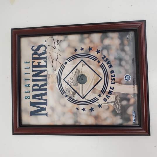 RARE COLLECTORS SEATTLE MARINERS SIGNED BY FELIX HERNANDEZ 2X image number 1