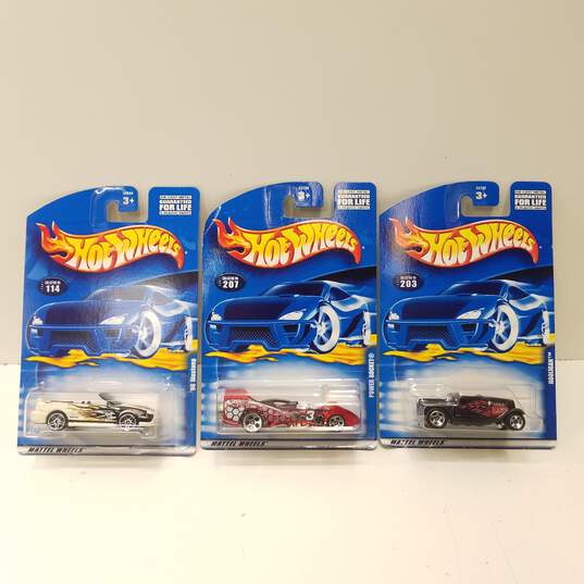 Lot of 15 Assorted Hot Wheels 2001 Collection image number 5