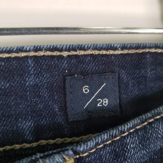 Womens Medium Wash 5 Pocket Design Denim Straight Leg Jeans Size 6/28 image number 3