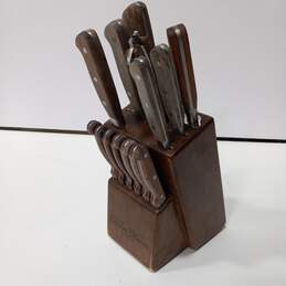 The Pioneer Woman Cowboy Rustic 14-Piece Forged Cutlery Knife Block Set, Red  