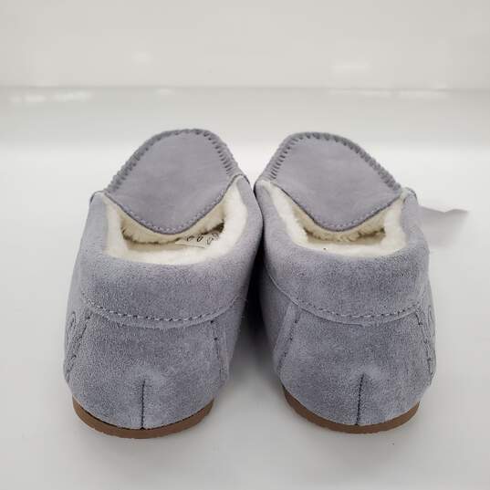 Land's End Women's Suede Moccasin Slippers Size 6B image number 3