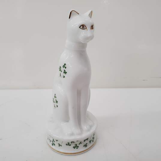 Royal Tara Fine Bone China 5.75 Inch Handmade Ireland Galway Cat Figurine image number 1