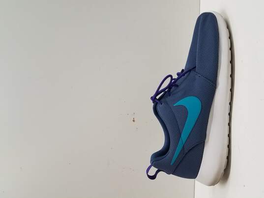 cirkulation At give tilladelse Kollegium Buy the Nike Roshe Run Blue Sneakers Men's Size 11 | GoodwillFinds