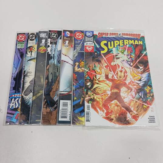 Bundle of 11 Assorted DC Comic Books image number 3