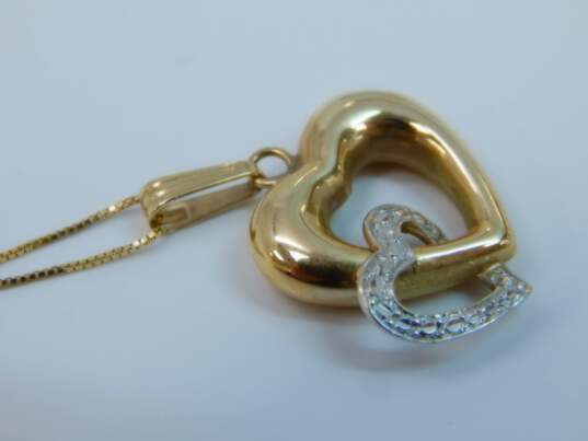 14K Two Tone Gold Interlocked Hearts Pendant On Box Chain Necklace 3.0g image number 8