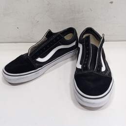 Vans Off The Wall Black And White Suede Looking Shoes Men's Size 7, Women's Size 8.5