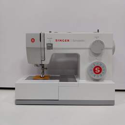 Singer Scholastic 5523 Heavy Duty Sewing Machine NEW In Open Box alternative image