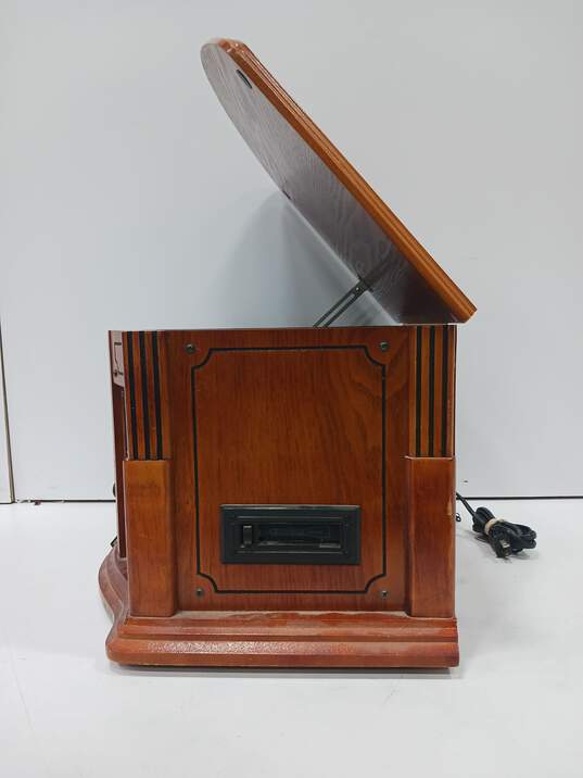 Thomas Pacconi Classics Record/Cassette/Radio Player Model TPC-MSE-700-B image number 4