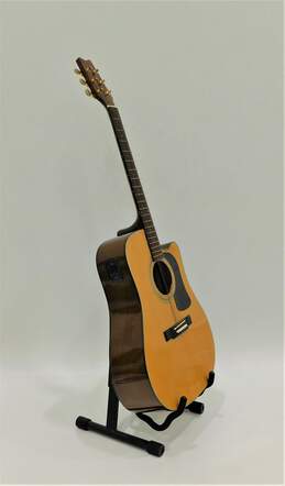 Washburn Brand D100CE Model Wooden Acoustic Electric Guitar w/ Hard Case alternative image