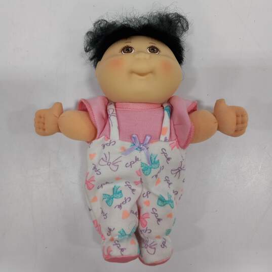 Cabbage Patch Doll In Case w/ Accessories image number 2