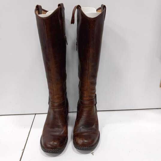 Born Women's Brown Leather Riding Boots Size 8.5 / Euro Size 40 image number 2