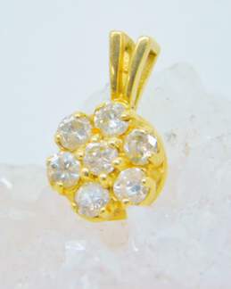 14K Yellow Gold 0.42 CTTW Round Diamond Cluster Flower Pendant 1.1g alternative image