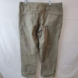 Mountain Hard Wear Beige Capri Cargo Pants Mens Size XL alternative image