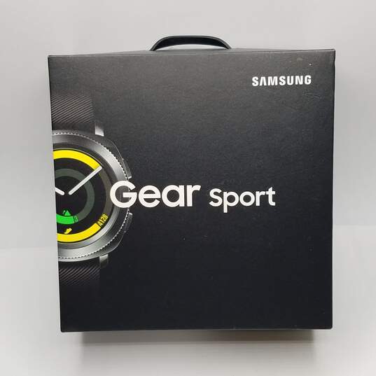 Men's Samsung Gear Sport Stainless Steel Watch image number 4