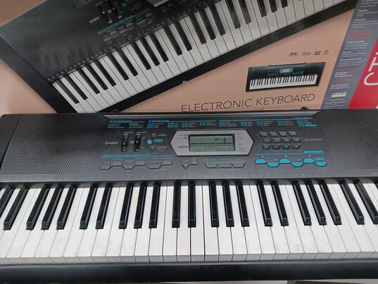 Casio Electronic Keyboard Model: CTK-2100 image number 2