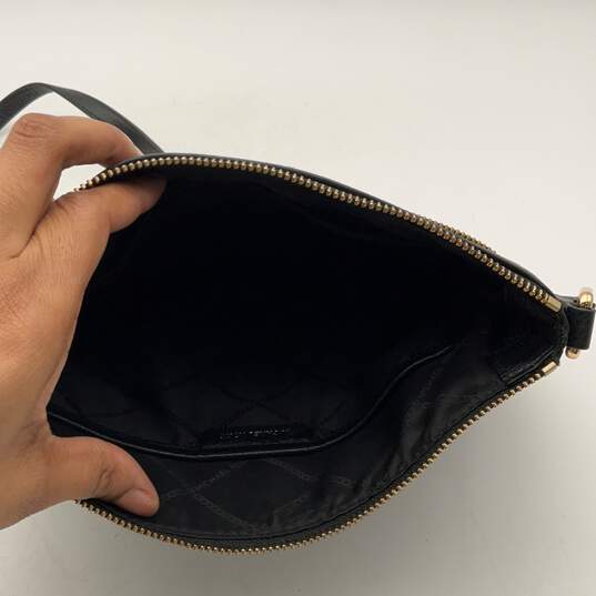Michael Kors Womens Black Zipper Adjustable Strap Crossbody Bag Purse image number 4