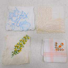 Assorted Vintage Linen Hankie Handkerchiefs Floral Print Monograms Lace alternative image