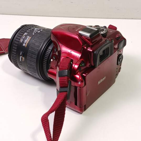 Nikon D5200 Kit 24.1 Megapixel Red Digital SLR Camera image number 2