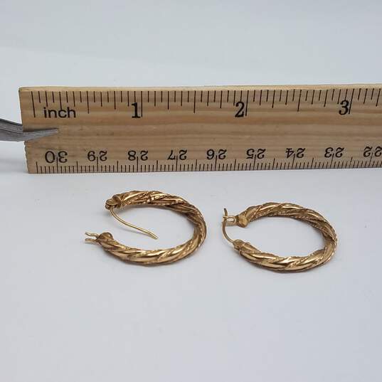 10k Gold Vintage Twist Round Hoop Earrings 1.8g image number 9