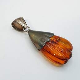 Sterling Silver Amber Like Ribbed Tear Drop Pendant 13.5g