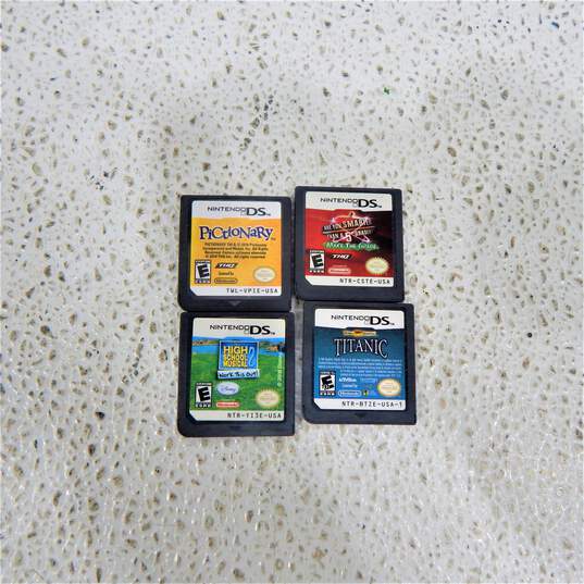 Nintendo DS Lite W/ Four Games Pictionary image number 7