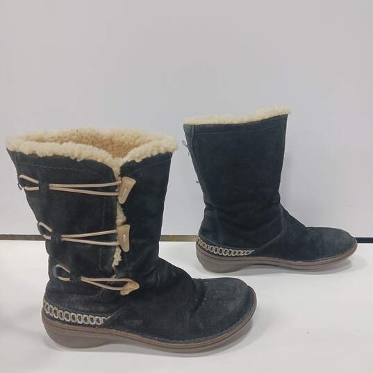 Koolaburra by Ugg Women's Black Suede Boots Size 8 image number 2