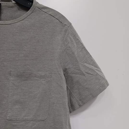 Lululemon Men's Grey Pocket T-Shirt Size S image number 3