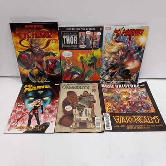 Bundle of 6 Assorted Marvel Comics & Graphic Novels image number 5