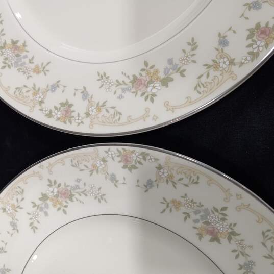 6PC Royal Doulton Dianna Dinner Plates image number 3