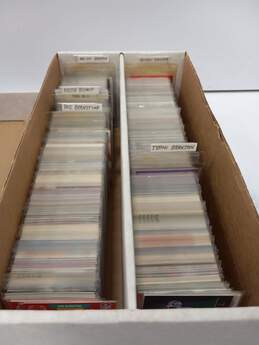 6lbs Lot of Assorted Sports Trading Cards alternative image