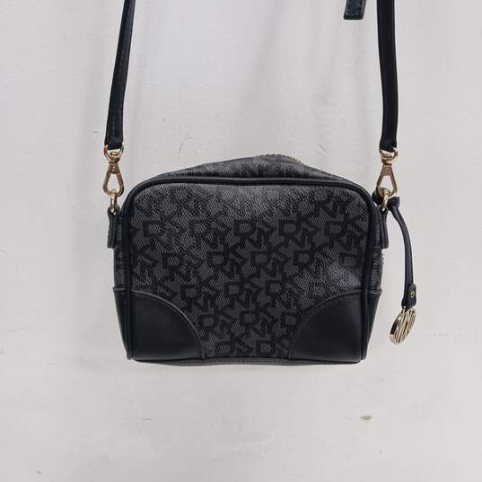 DKNY Women's Black Leather Cross Body Bag image number 4