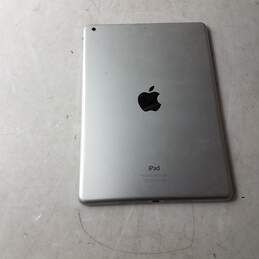Apple iPad Air Wi-Fi Only Model A1474 alternative image