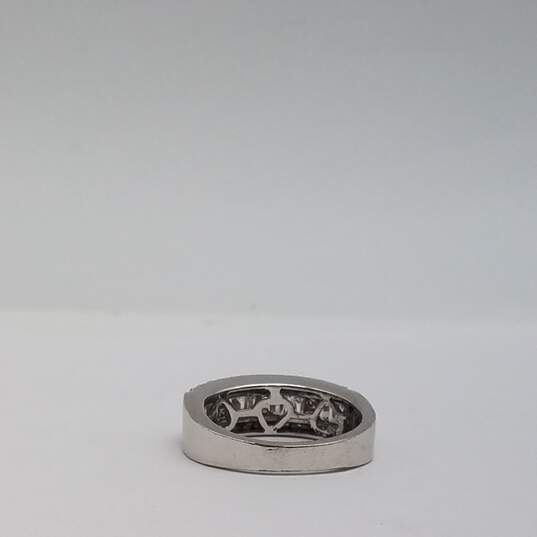14k White Gold Three Row Diamond Baguette Sz 5 Ring 4.1g image number 2