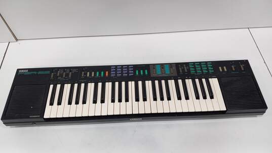 Yamaha 61-Key Electronic Keyboard Model PSR-22 image number 2