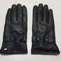 Mio Marino Women's Buttoned Flap Real Leather Gloves image number 1
