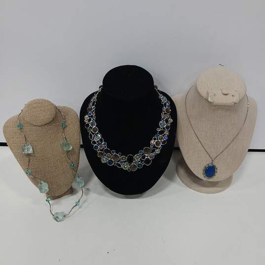 Bundle of Assorted Blue Toned Fashion Jewelry image number 2
