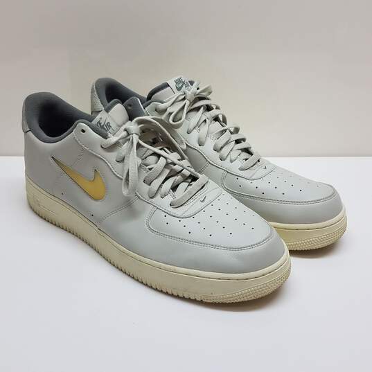 Nike Air Force 1 Low ‘07 Jewel Light Bone 2022 Sneakers Men's Size 17 image number 1