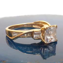* FOR REPAIR * 14K Yellow Gold Cubic Zirconia Ring Size 4.75